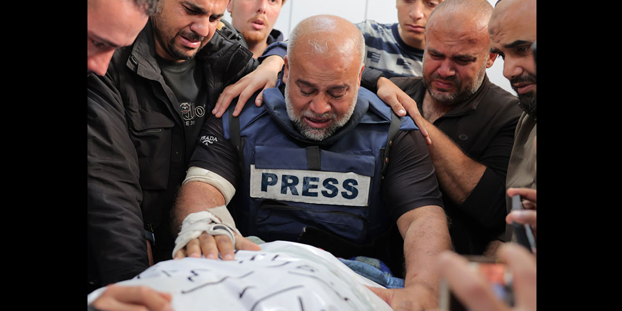 israil saldırısında bir oğlu daha öldürülen Al Jazeera muhabirinden dünyaya "insanlık" mesajı