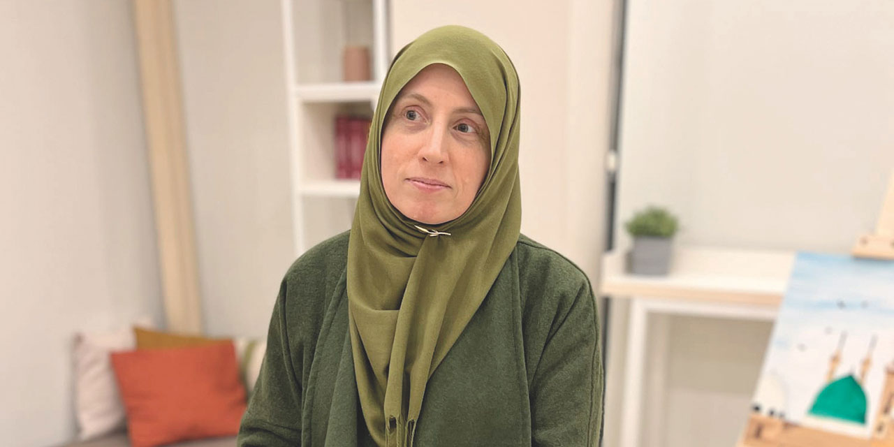 Müslüman olup Türkiye'ye yerleşen Amerikalı kadın yazar, Batıya gidenleri uyardı