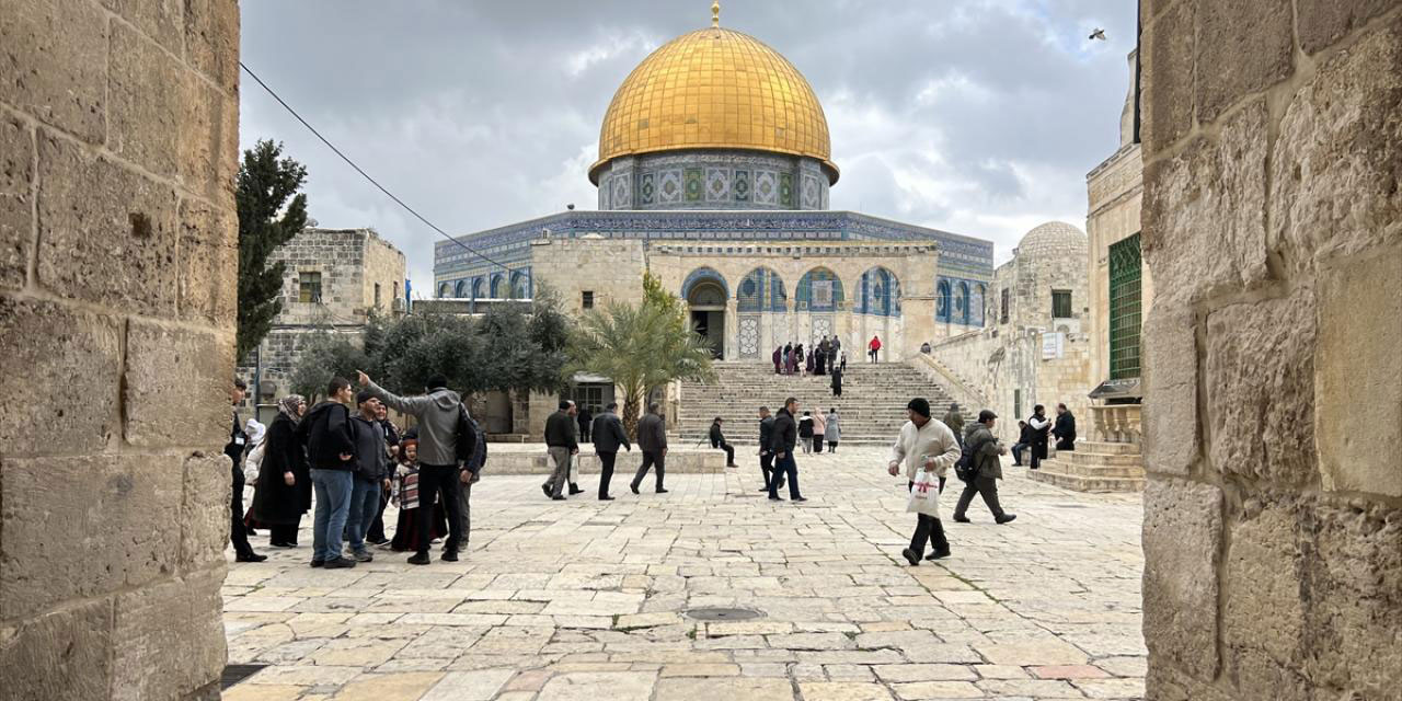 israilin Mescid-i Aksa'da namaz kısıtlaması devam ediyor