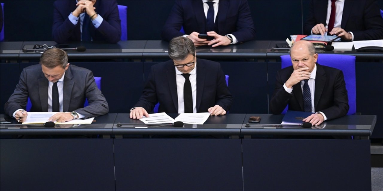 Alman hükümeti hakkında suçduyurusu: israilin Gazze soykırımına destek oluyor!