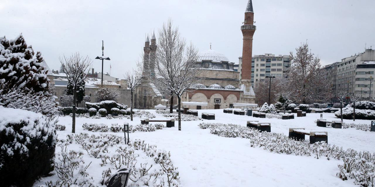 Mart ayı ile birlikte Erzurum, Ağrı, Kars ve Ardahan beyaz rahmete büründü