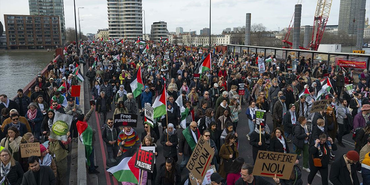 Londra'da on binler hem israile hem İngiliz başbakana tepki gösterdi