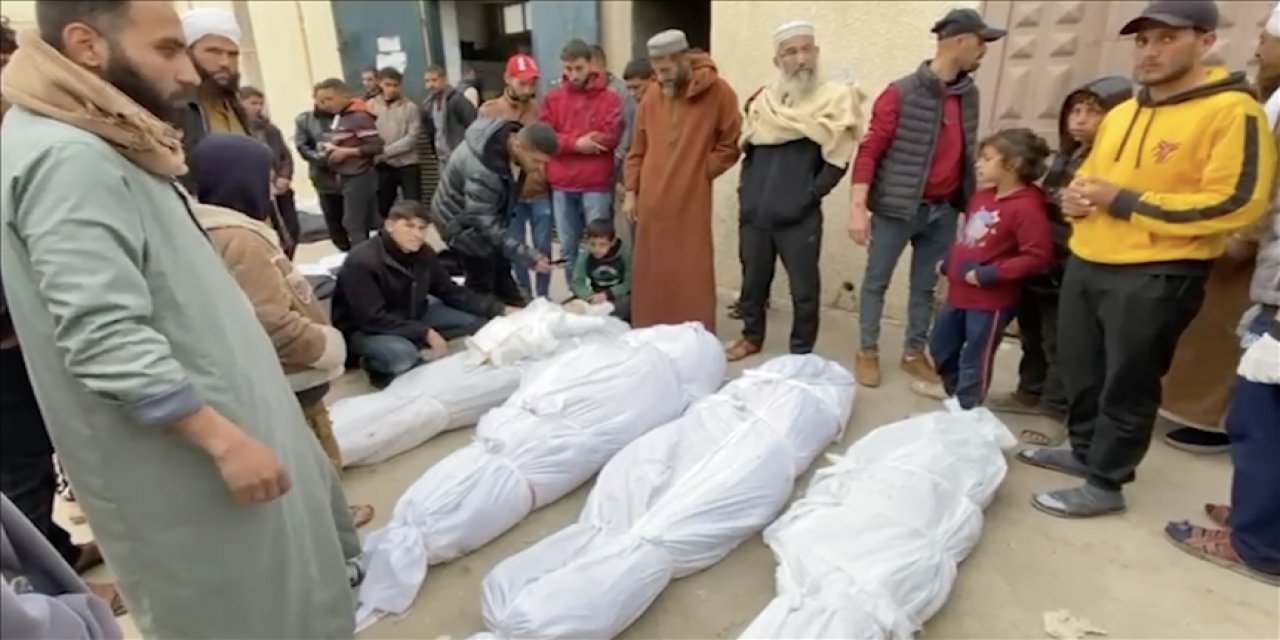 Gazze'de 10 binden fazla kadın, 6 binden fazla anne şehit edildi