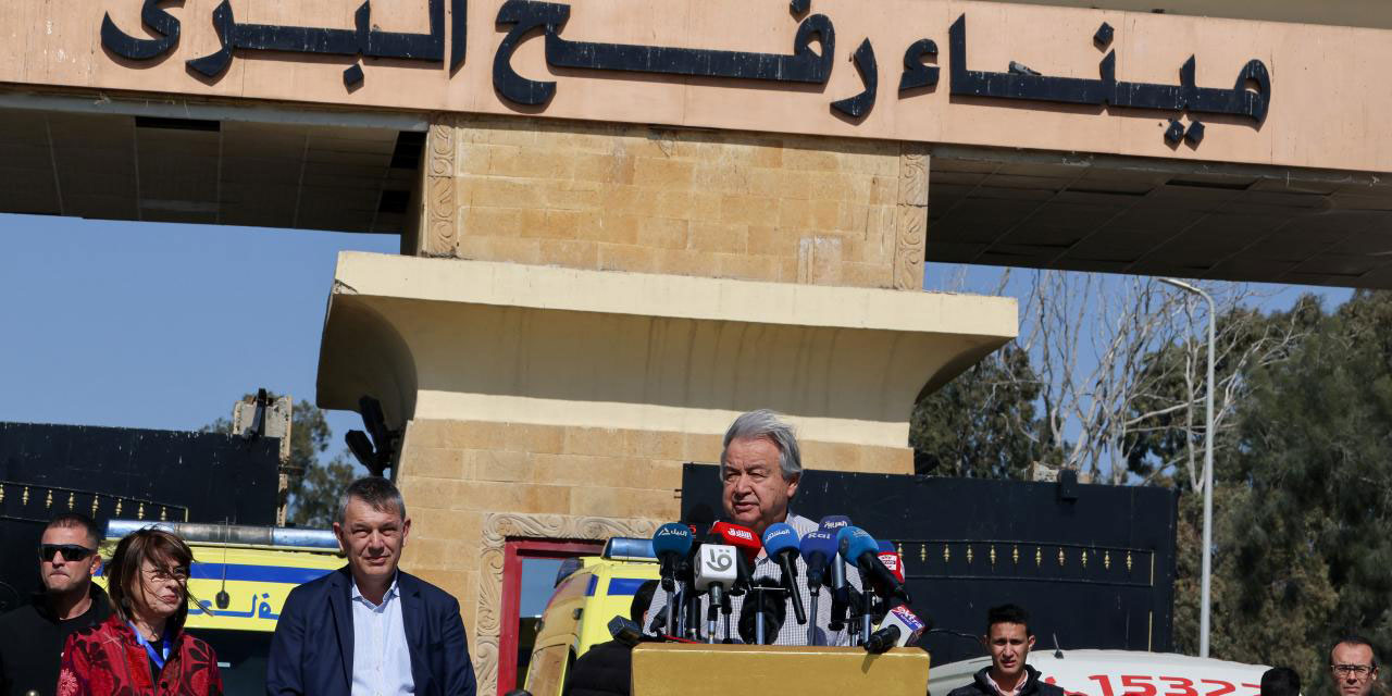 Filistinliler için oruç tutan Guterres, Refah Sınır Kapısı'nda