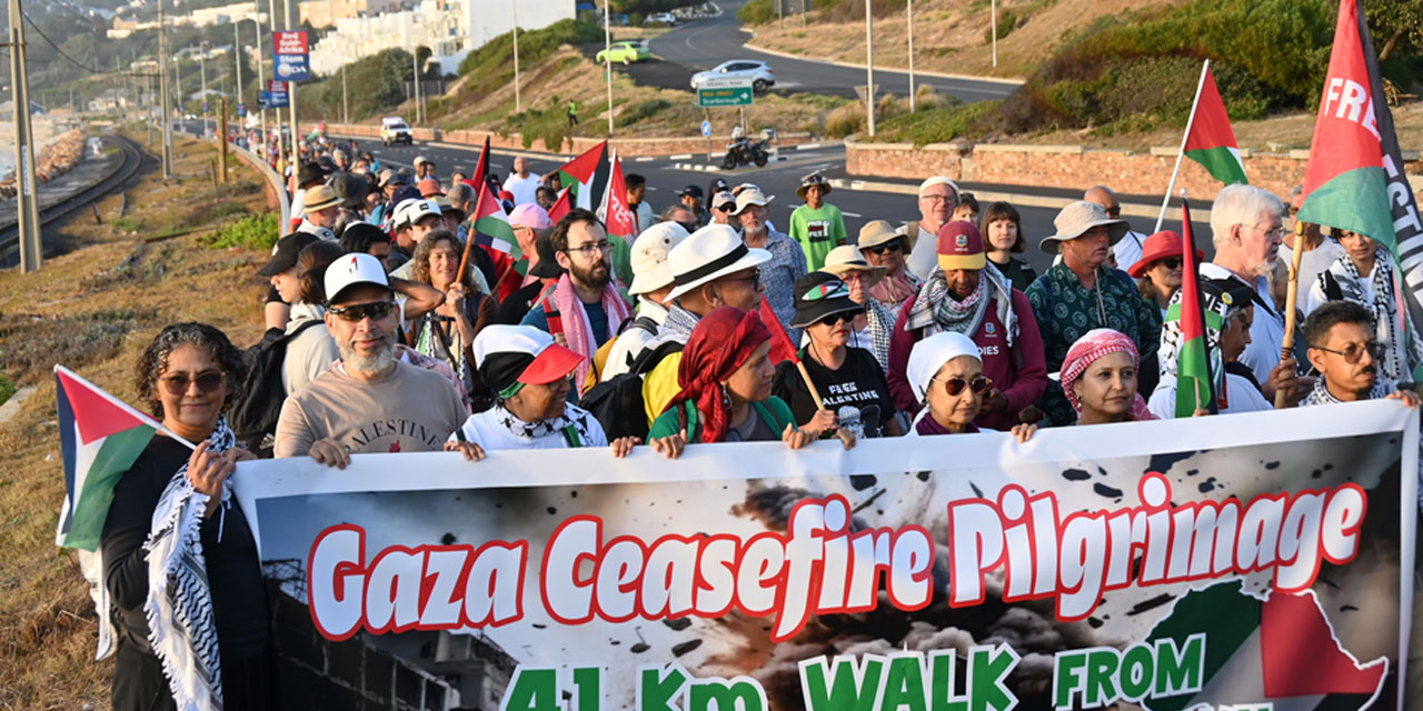 Dünya genelinden binlerce kişi Güney Afrika'da Gazze için 41 kilometre yürüdü