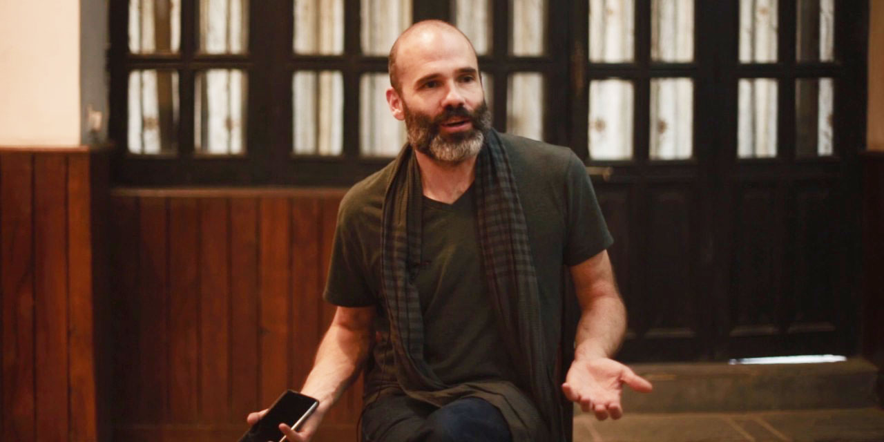 Amerikalı Gazeteci: Batı basını israilin saldırılarını 'sterilize' ediyor