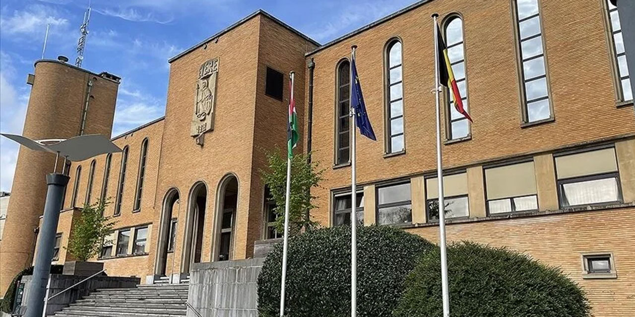 Belçika'da iki belediye, Filistin bayrağı astı