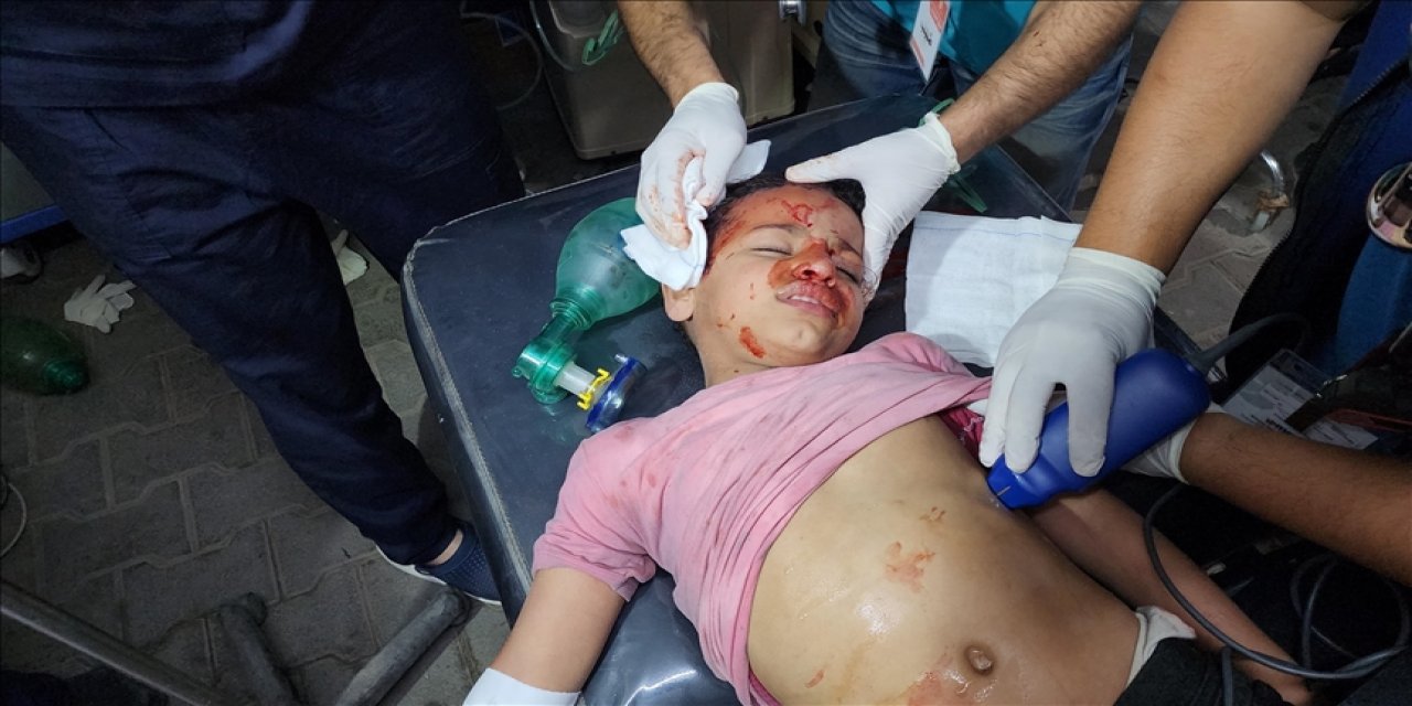 Terörist israilin Refah'a düzenlediği saldırılarda çok sayıda kişi öldü ve yaralandı