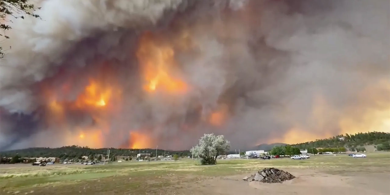 ABD orman yangınlarını söndüremiyor, umutlar beklenen yağmurda