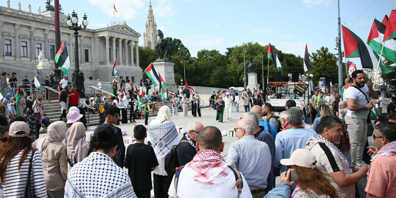 İtalya ve Avusturya'da Filistin'e destek yürüyüşleri düzenlendi