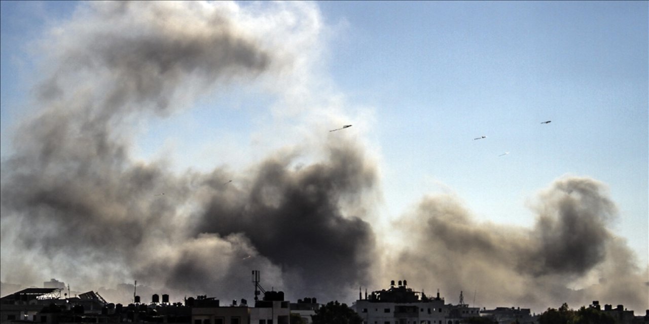 Katil israil son 24 saatte Gazze'de en az 60 Filistinliyi öldürdü