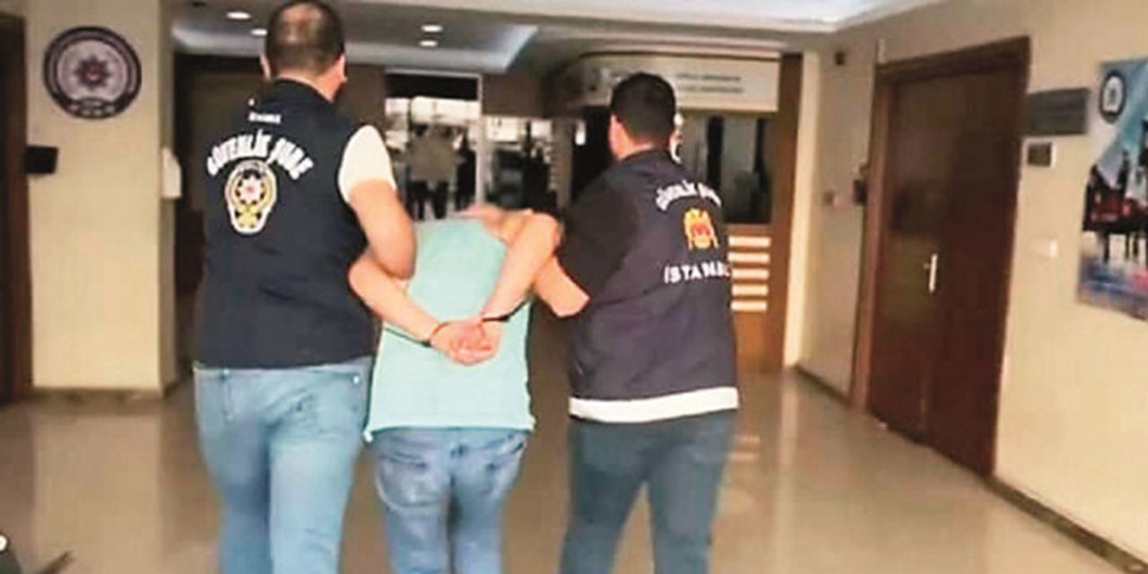 Metroda küçük Suriyeli çocuğu döven ırkçı müptezel tutuklandı