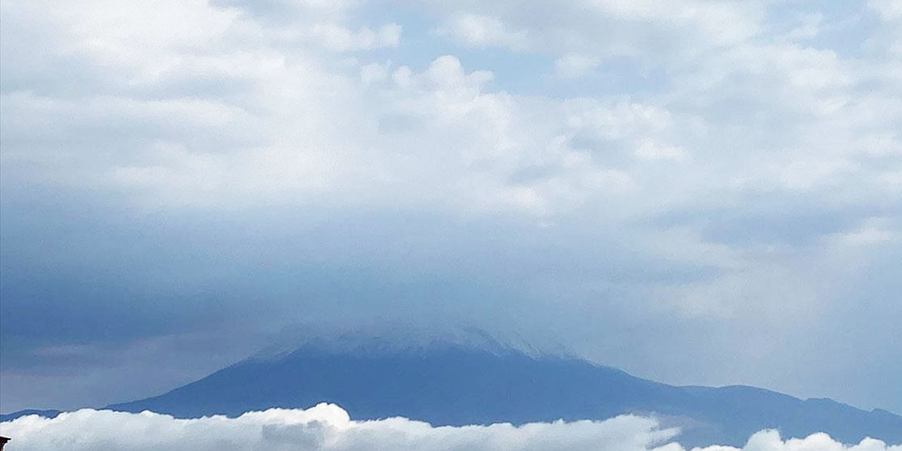 Ağrı Dağı da beyaz rahmete büründü