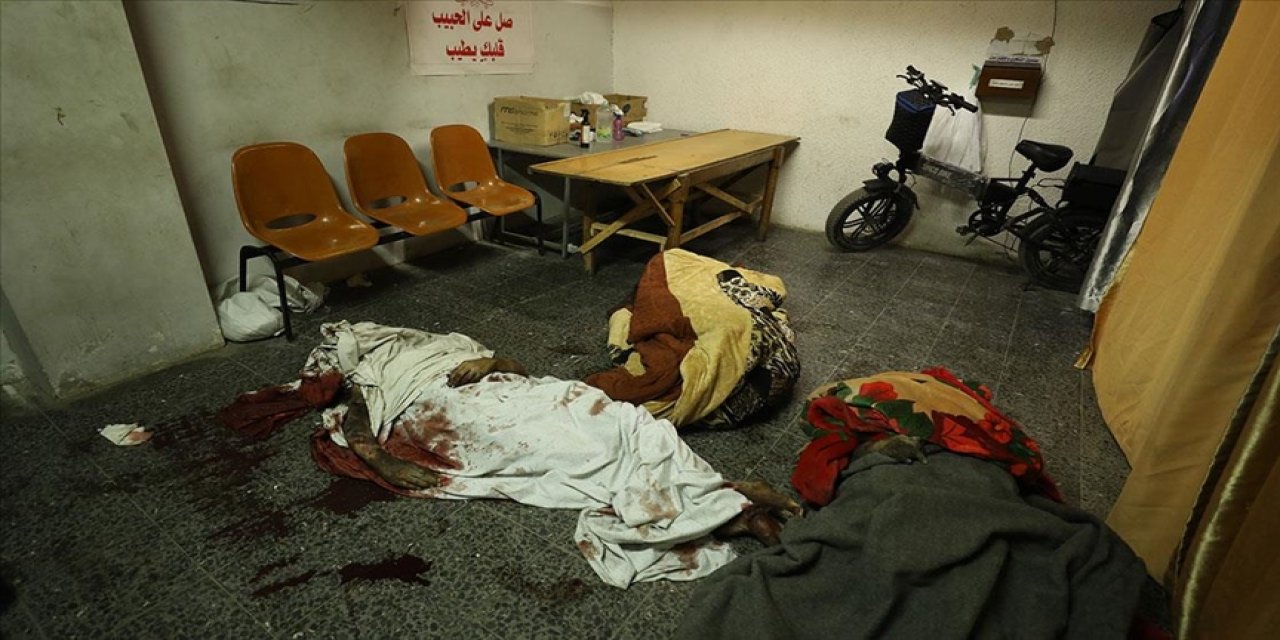 Katil israil, Gazze'de yine evleri bombaladı onlarca şehit var