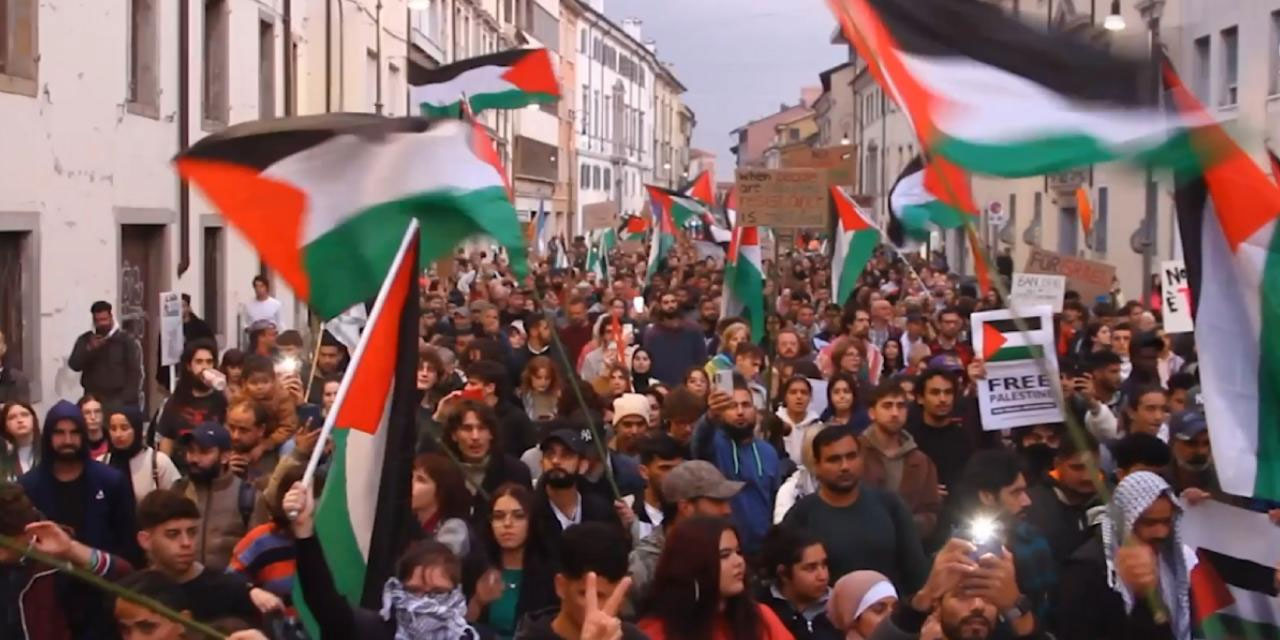 İtalya'da israil milli futbol takımına protesto: Filistin için yürüyüşü düzenlendi