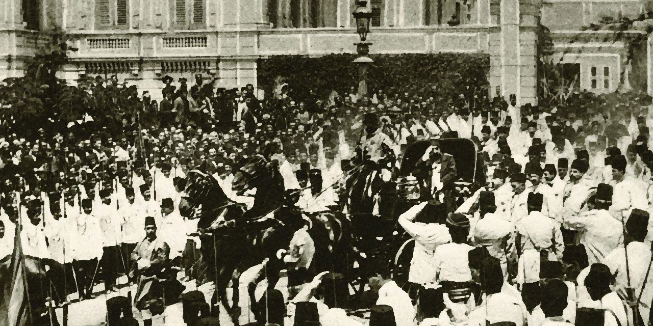 Bediüzzaman'a soruldu: Acaba daha Sultan Hamid gibi padişah tahta çıkmayacak mıdır?