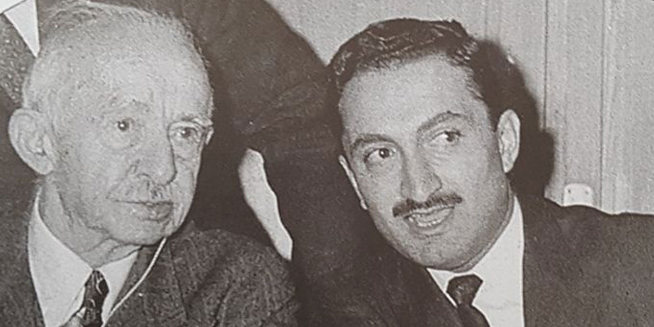 Bülent Ecevit yazmış: Bir Said-i Nursi vardır!