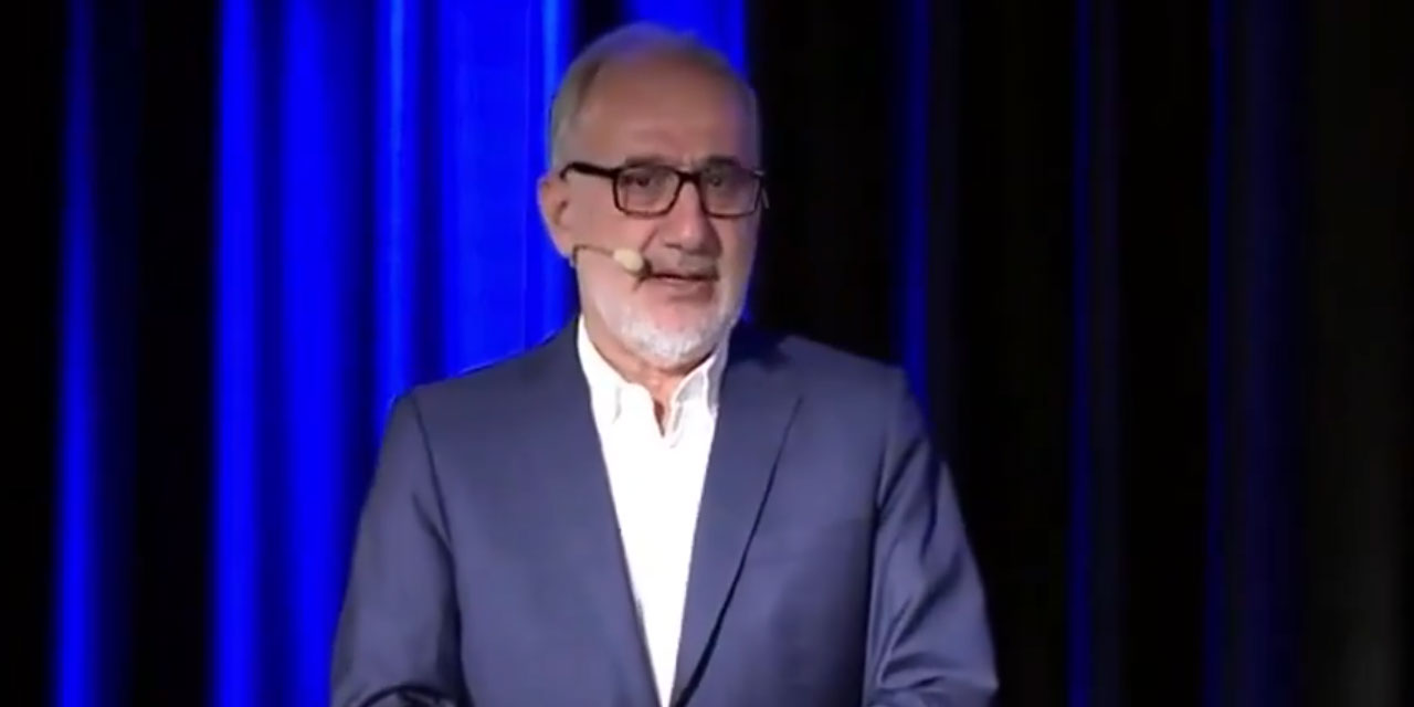 Kemalizm durağında inen yeni yolcu Mustafa İslamoğlu'ndan Atatürk güzellemesi