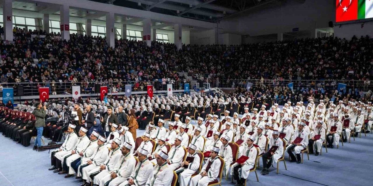 Malatya'da 244 öğrenci hafızlığı tamamlayarak icazet aldı