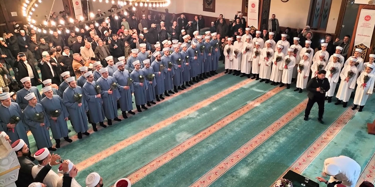 Sultanbeyli'de Hafızlık ve Arapça İcazet töreni