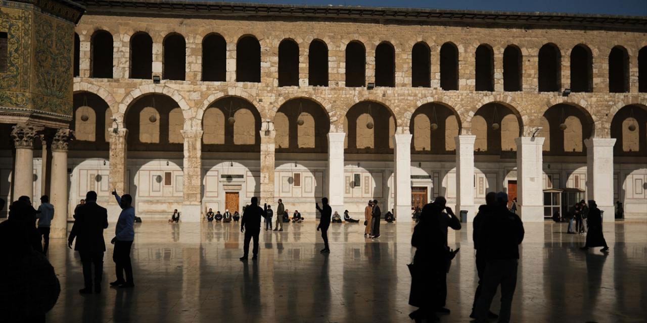 Şam Emevi Camii’nde cuma namazı kılındı, yağmur duası edildi