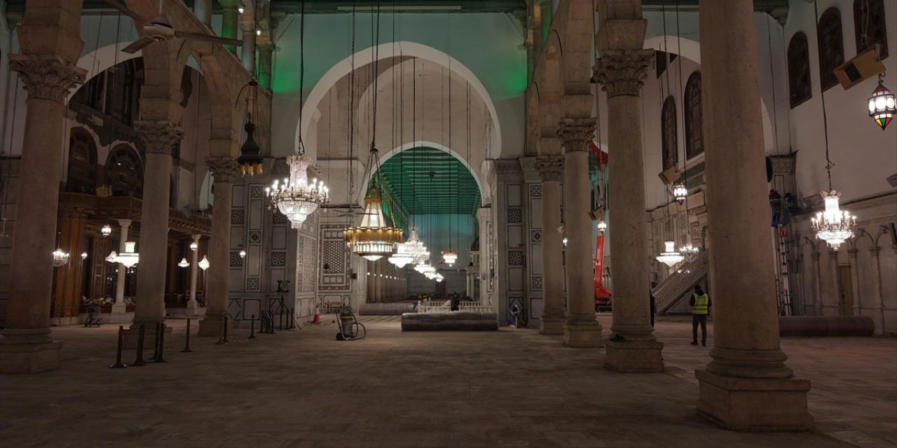 Şam'daki Emevi Camisi'nde bakım ve onarım çalışması yapılıyor