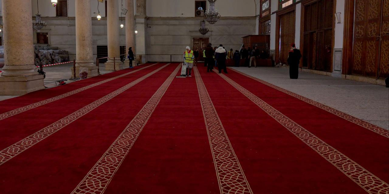 Şam Emevi Camii'ne Gaziantep'te üretilen halılar serildi