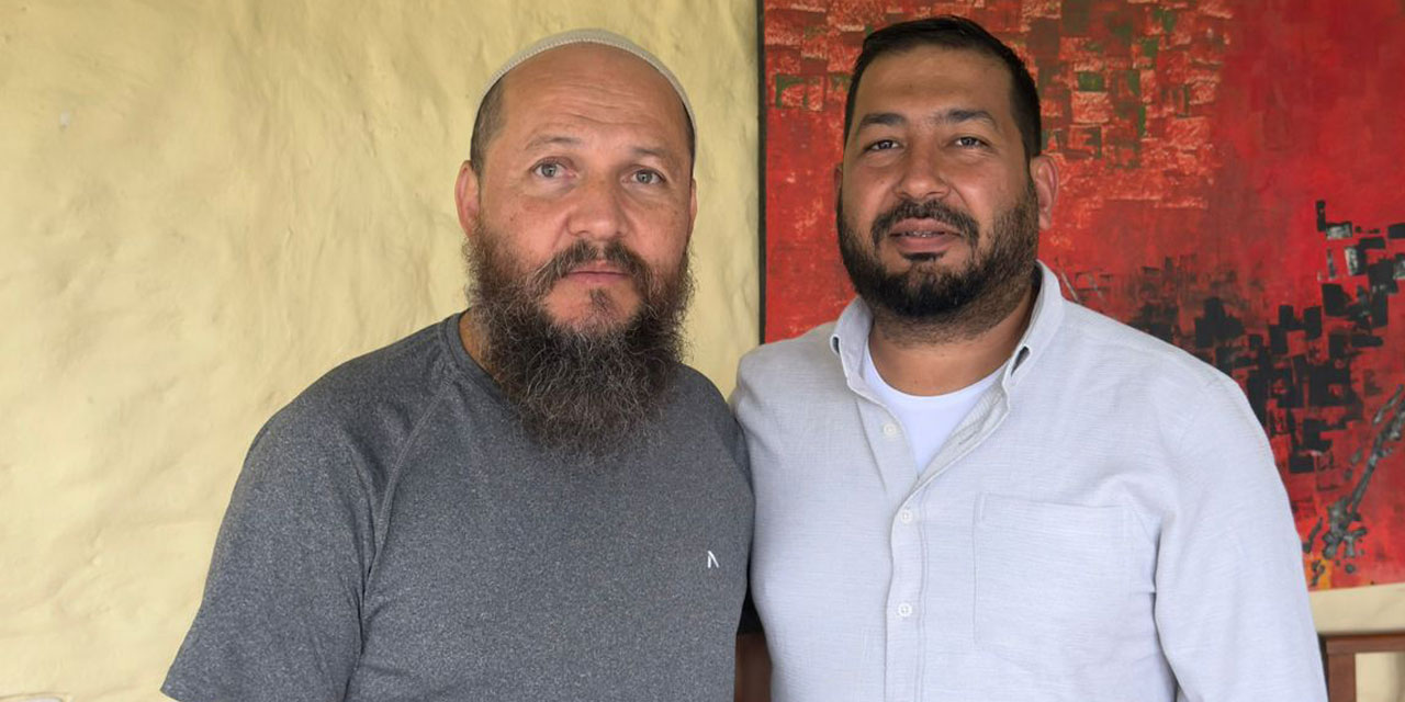 ‘Bu manzarayı kim yarattı’ sorusu Kolombiyalı fotoğrafçıyı İslam’a götürdü