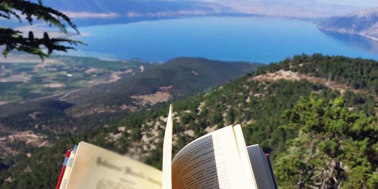 Ayette geçen 'Allah'ın eli' ifadesini Said Nursi böyle açıklıyor