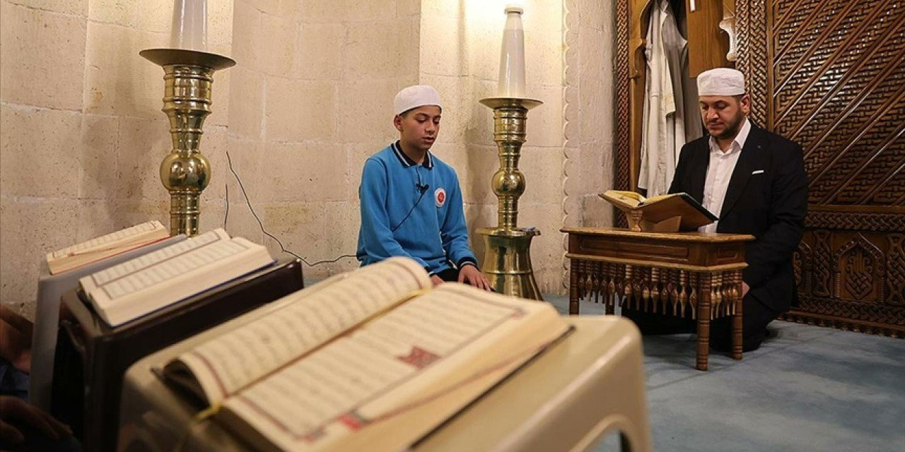 Maşallah: Hafızlığını tamamladı, 24 saatte Kur'an-ı Kerim'i hatmetti