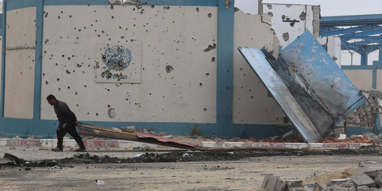 UNRWA: Gazzeliler açlıktan sokaklarda bayılıyor