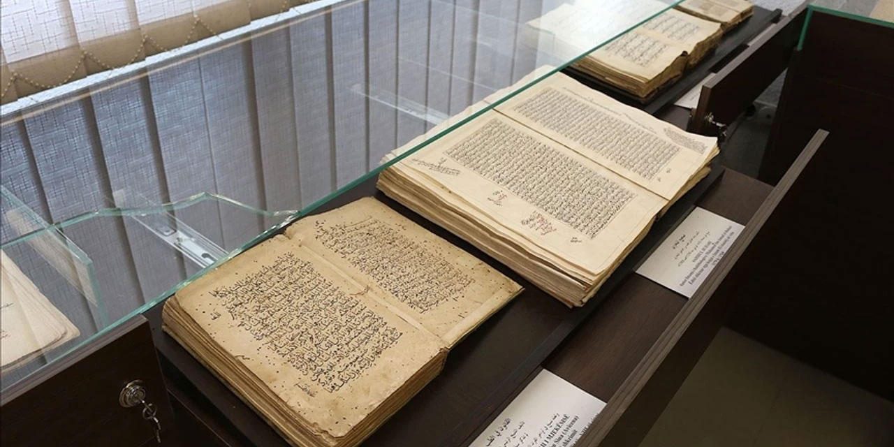 Sahih-i Buhari'nin nadir bir nüshası Kosova'da