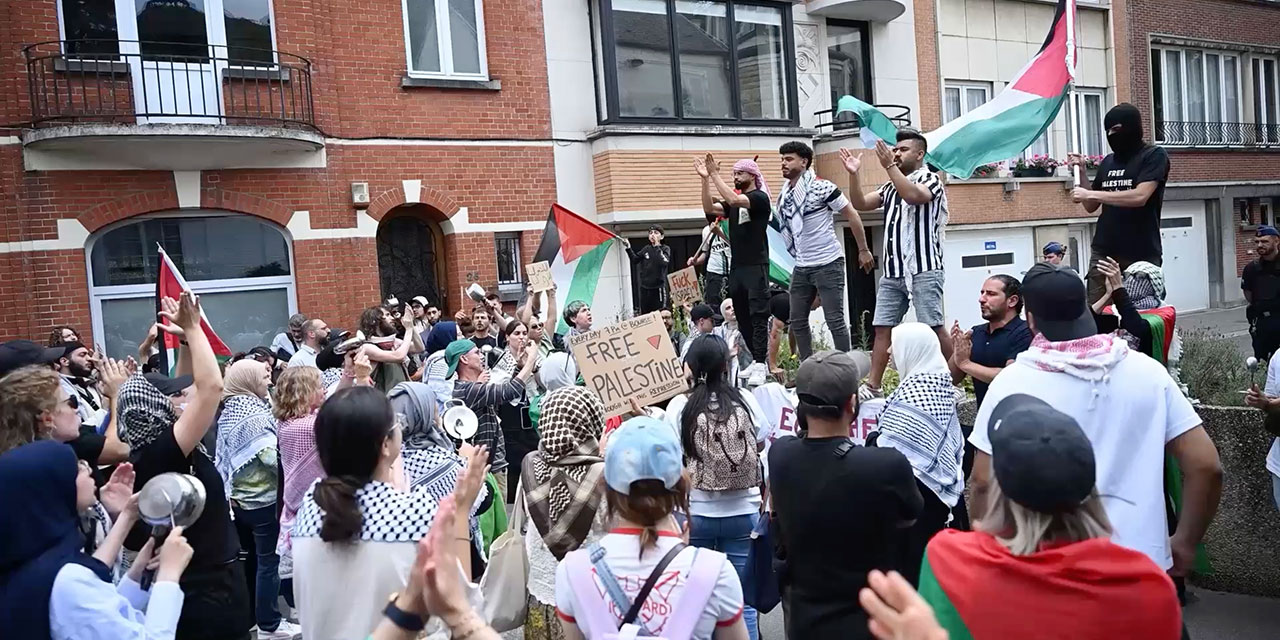 Brüksel'de israil büyükelçiliği önünde protesto gösterisi düzenlendi