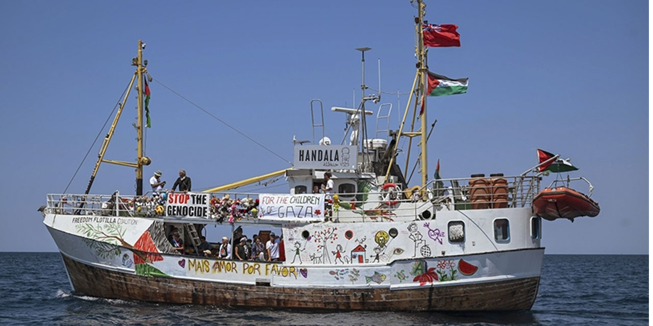 Gazze'ye yardım için yola çıkan Hanzala gemisi üzerinde dronlar görüldü