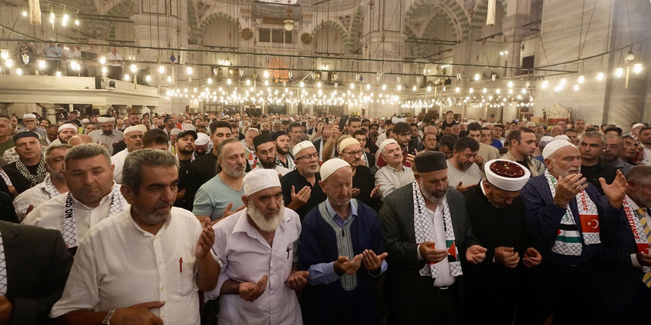 İstanbul'da Gazze için dua programı düzenlendi