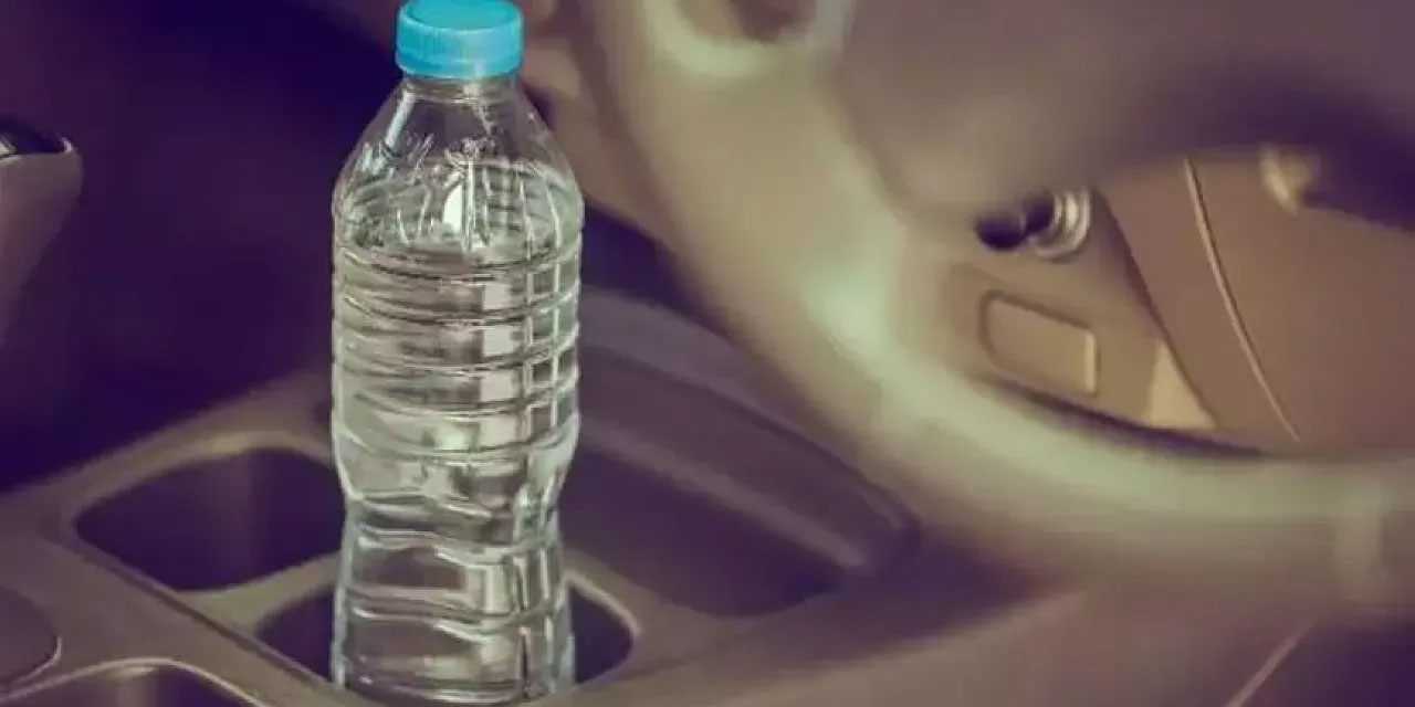 Arabada bırakılan plastik şişeler zehirliyor