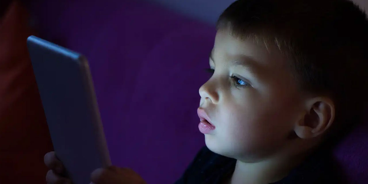 DSÖ: Fazla ekran süresi yalnızlık, stres ve depresyonu artırıyor