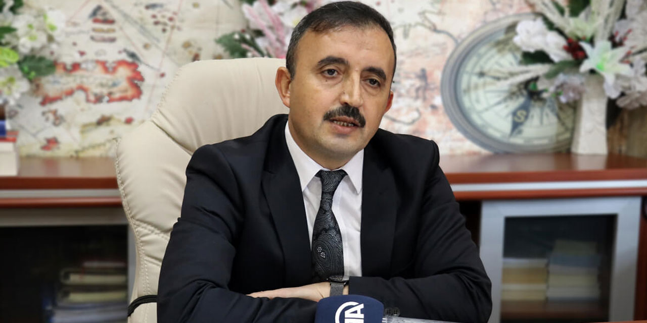 Prof. Faruk Kaya: Diziler ve programlar, aileyi tartışma ve şov unsuru hâline getiriyor