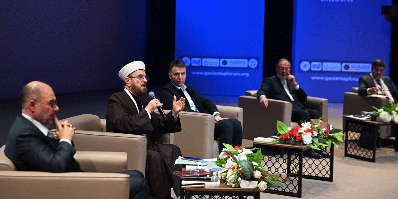 İslam ümmetini yeniden yapılandırmak gerekiyor