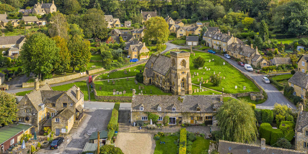 Bu köyün tarihi dokusunu korumak için renkler yasaklandı!