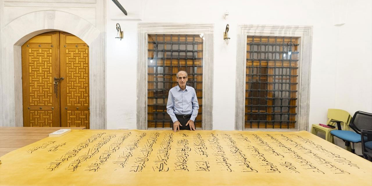 Dünyanın en büyük el yazması Mushaf'ı İstanbul'da yazıldı
