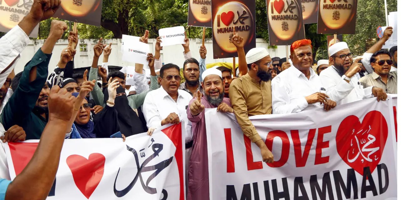 Hindistan'da 'Muhammed'i Seviyorum' demek yasaklandı