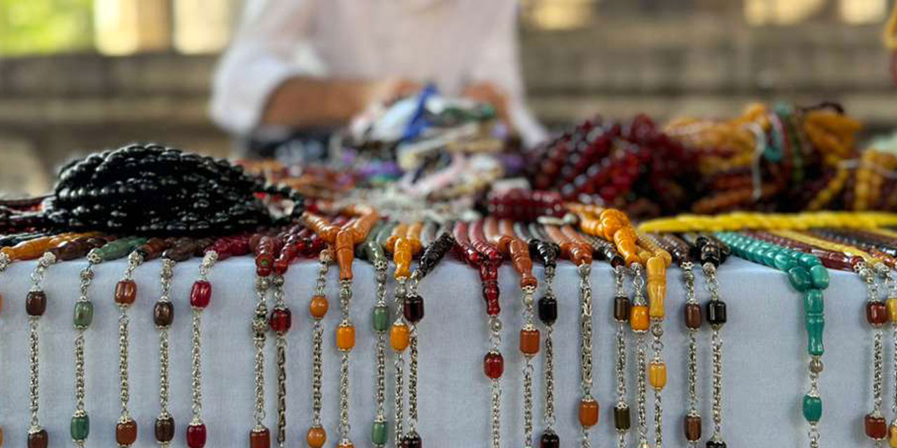 Tespih zikir, sabır ve dostluğun sembolüdür