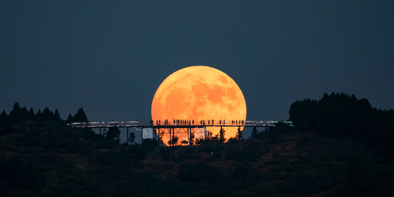 Yılın en parlak ve en büyük Süper Dolunay'ı 5 Kasım'da gökyüzünde