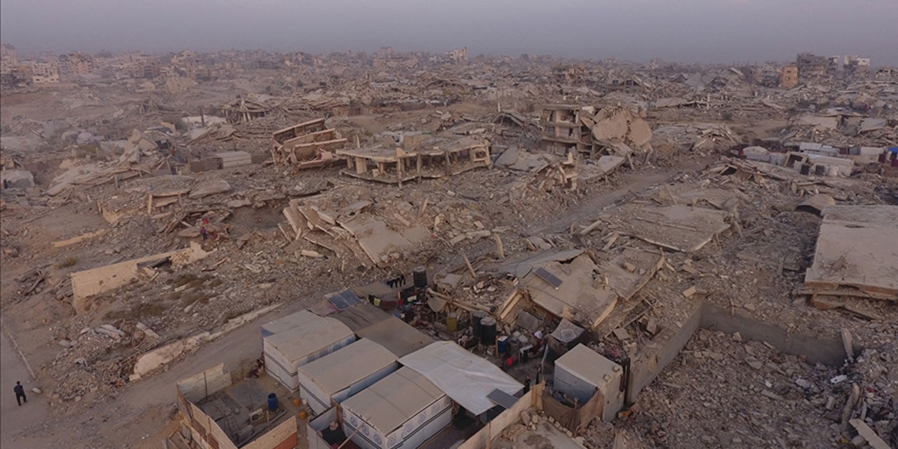 Katil israil, ateşkes sonrası Gazze'de 1500'den fazla binayı yıktı