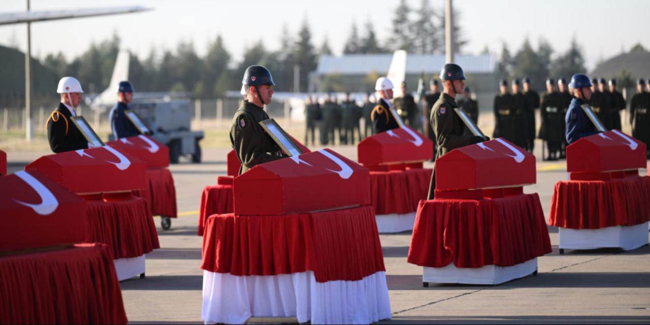 Şehitlerimizi dualarla ebedi aleme uğurluyoruz