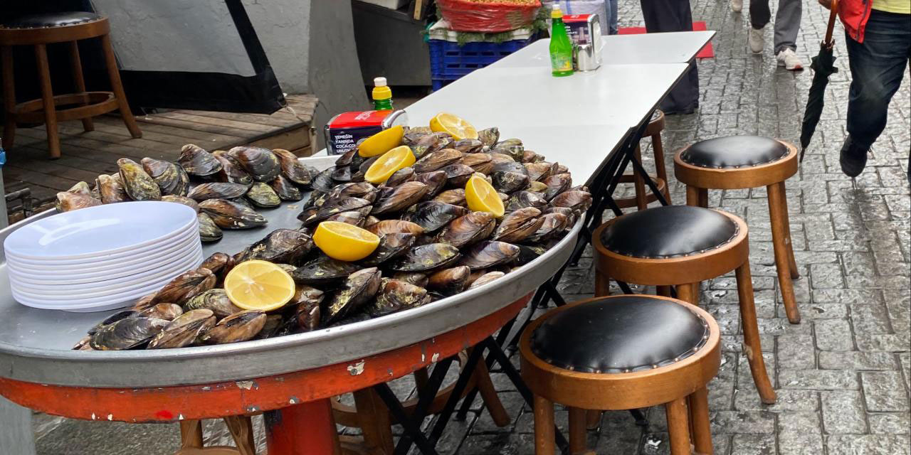 Uzmanlardan sokak yemekleri için uyarılar: Zehirlenmeyin!