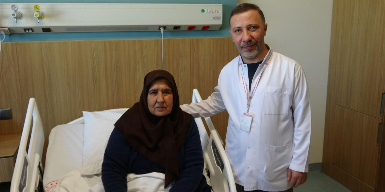 Gaziantepli Evin teyzenin kalbinin sağ tarafta yaratıldığı 66 yıl sonra anlaşıldı