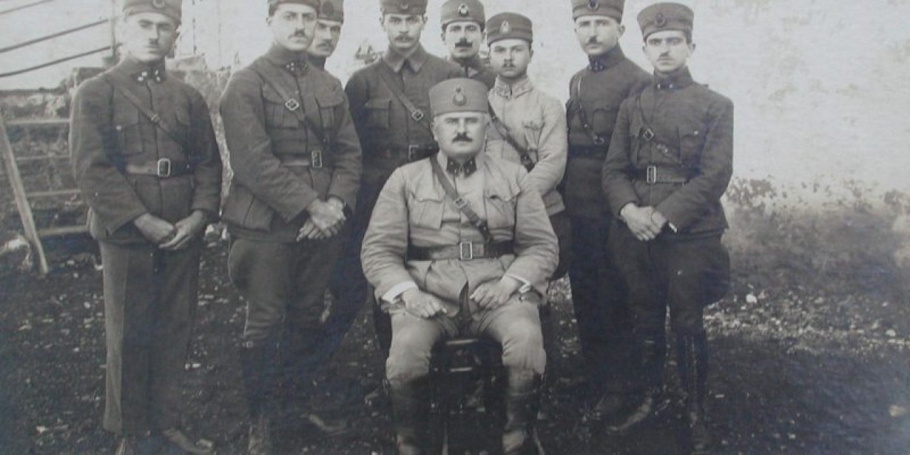 Bediüzzaman: Kâzım Karabekir merdane mesleğini muhafaza ediyor mu?