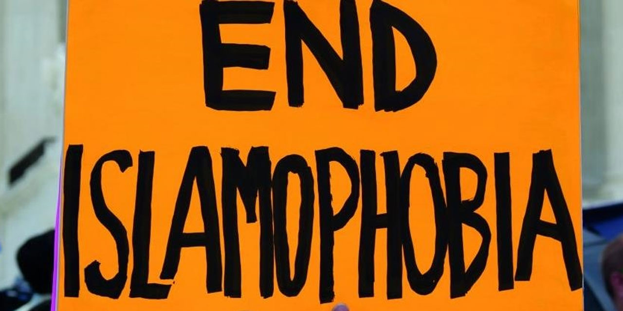 İngiltere'de Müslümanlar İslamofobi'nin resmi tanımının yapılmasını istiyor